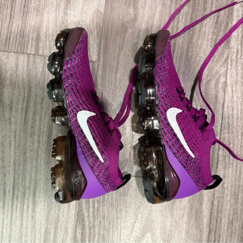 Nike Fuchsia Purple FlyKnit VaporMax Sneakers W8 - Picture 4 of 7